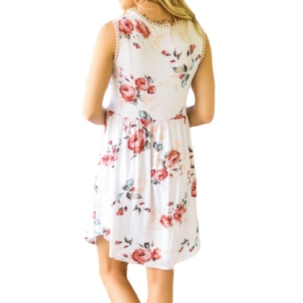 White Lace Trim Floral Dress - Picture 2 of 3